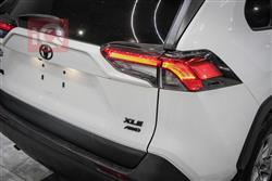 تۆیۆتا ڕاڤ 4